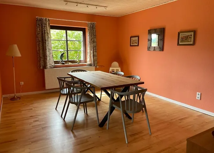 Waldhaus Wiesenblick Mit Spielzimmer Und Tischtennisraum Nyaraló Borchen