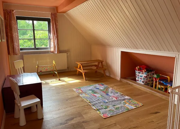 Waldhaus Wiesenblick Mit Spielzimmer Und Tischtennisraum Borchen